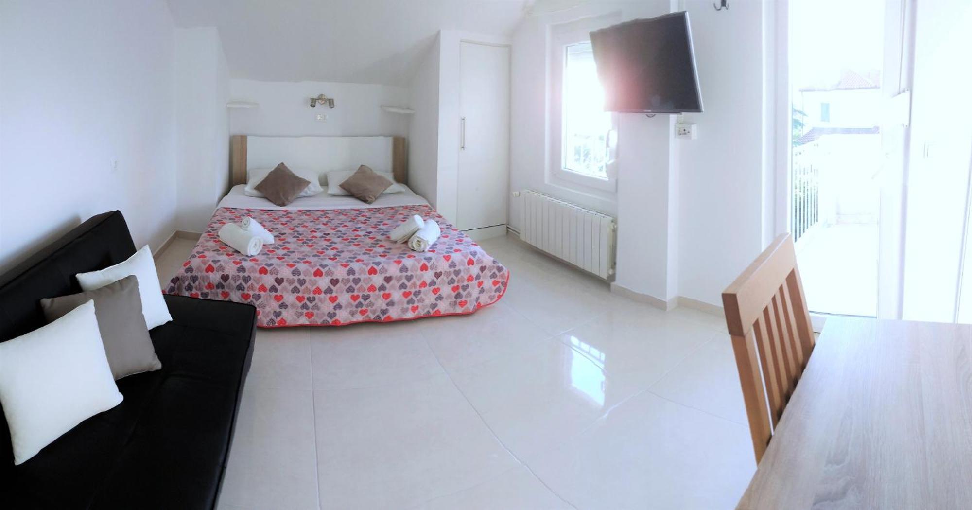 Guesthouse Cecilia 2 Malinska Luaran gambar