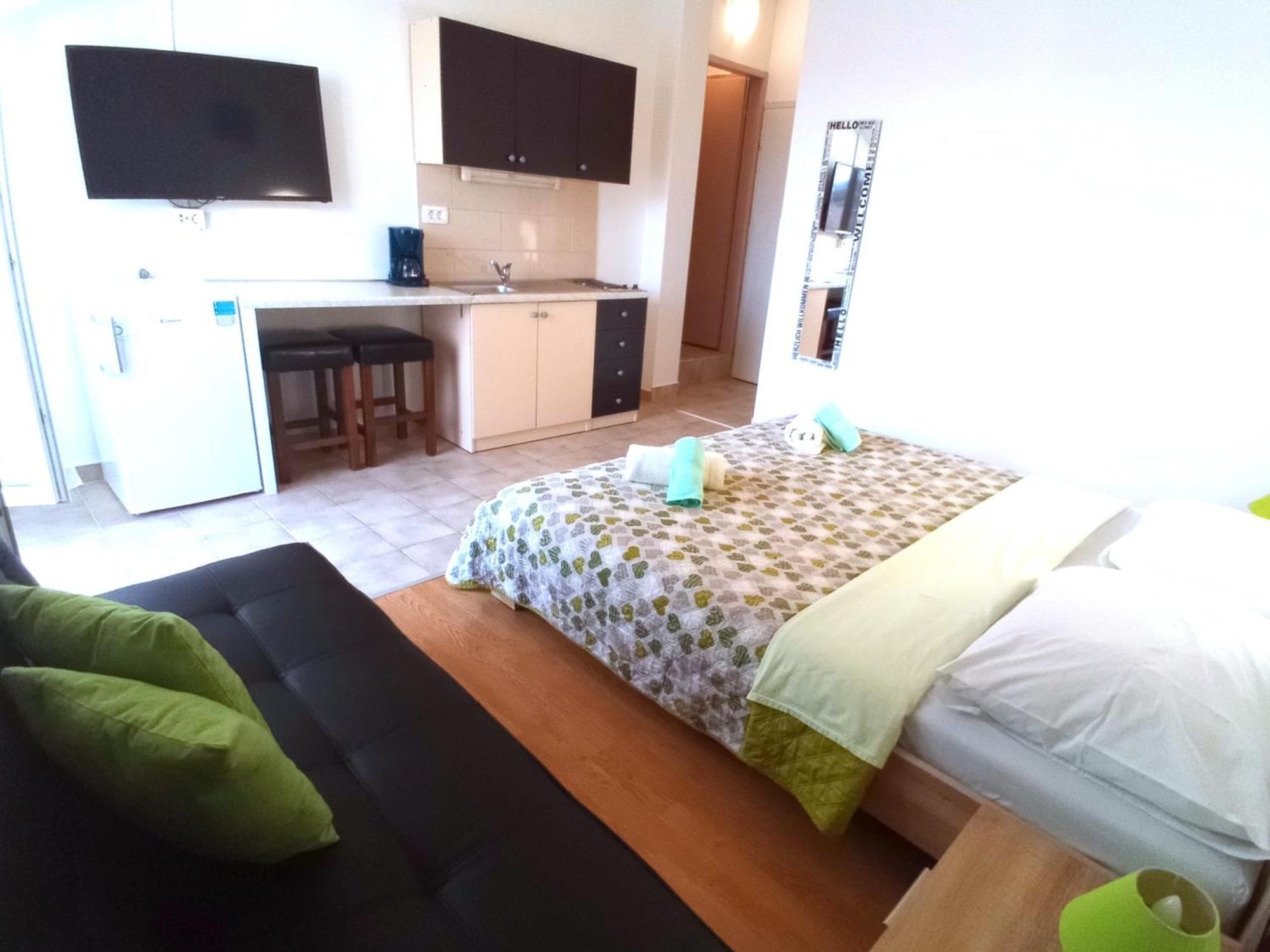 Guesthouse Cecilia 2 Malinska Luaran gambar