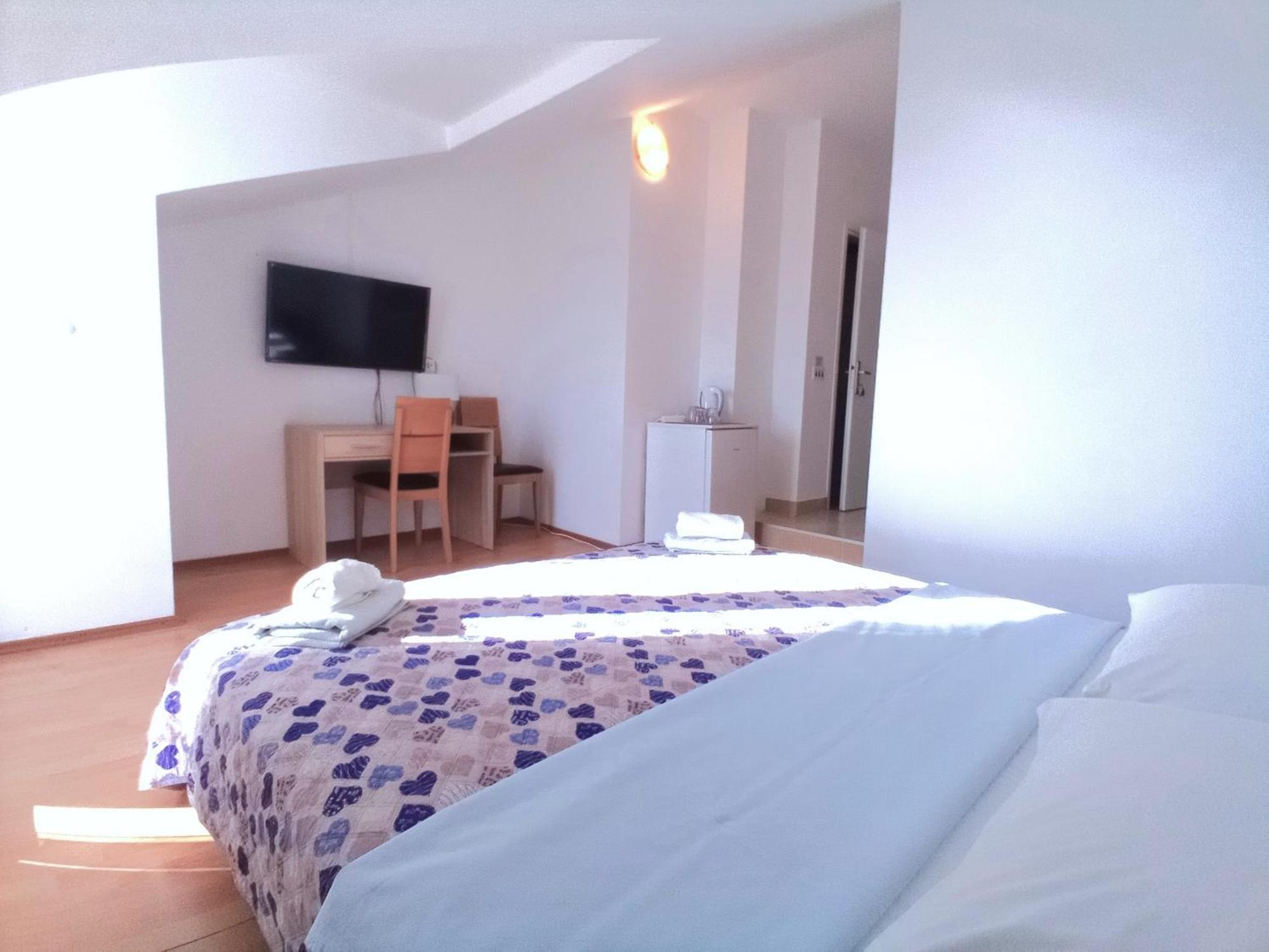 Guesthouse Cecilia 2 Malinska Luaran gambar